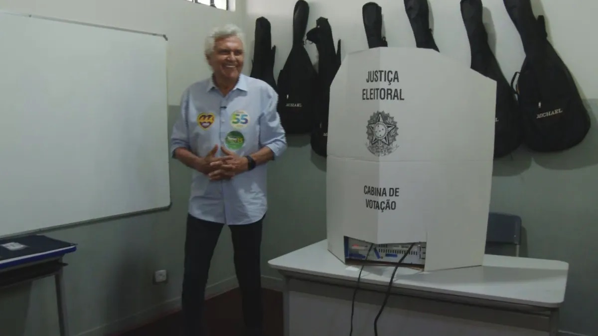 Eleições 2026: Caiado vota em Goiás
