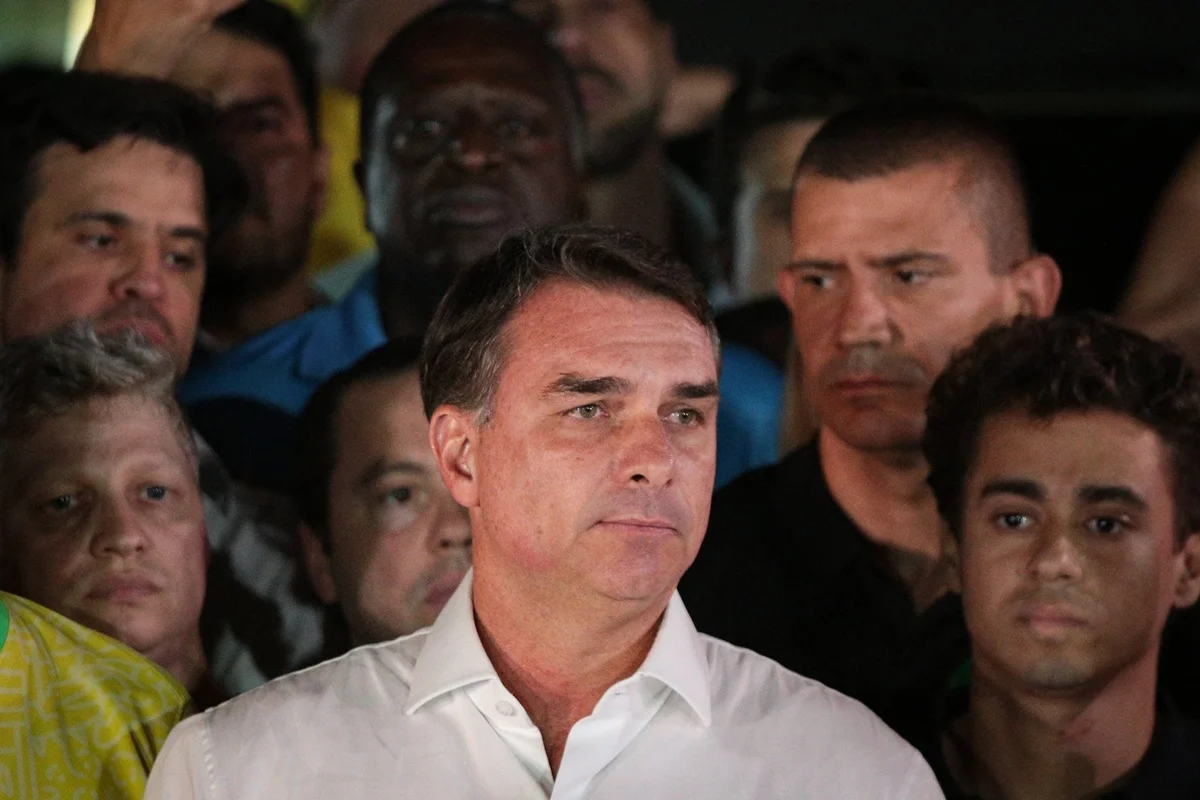 Flávio um dia antes de ir aos EUA: 
