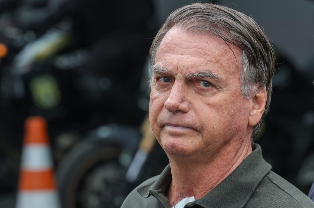 Lulistas do STF não aceitam indulto a Bolsonaro