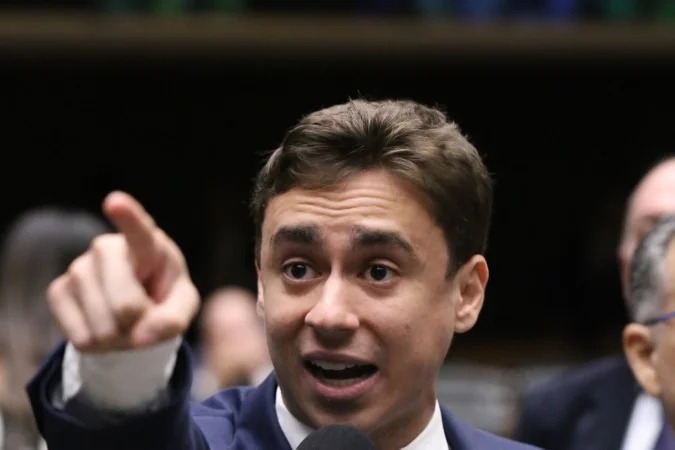 Nikolas diz que esquerda alegará interferência americana se Flávio vencer