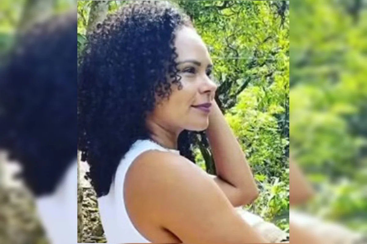 Policial é morta dentro de carro com tiro na cabeça