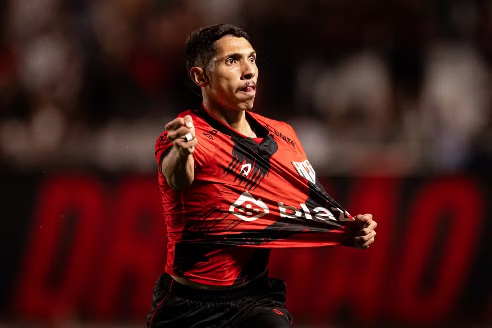 Primo de Marta e destaque na Série B: conheça Geovany, destaque do Atlético-GO