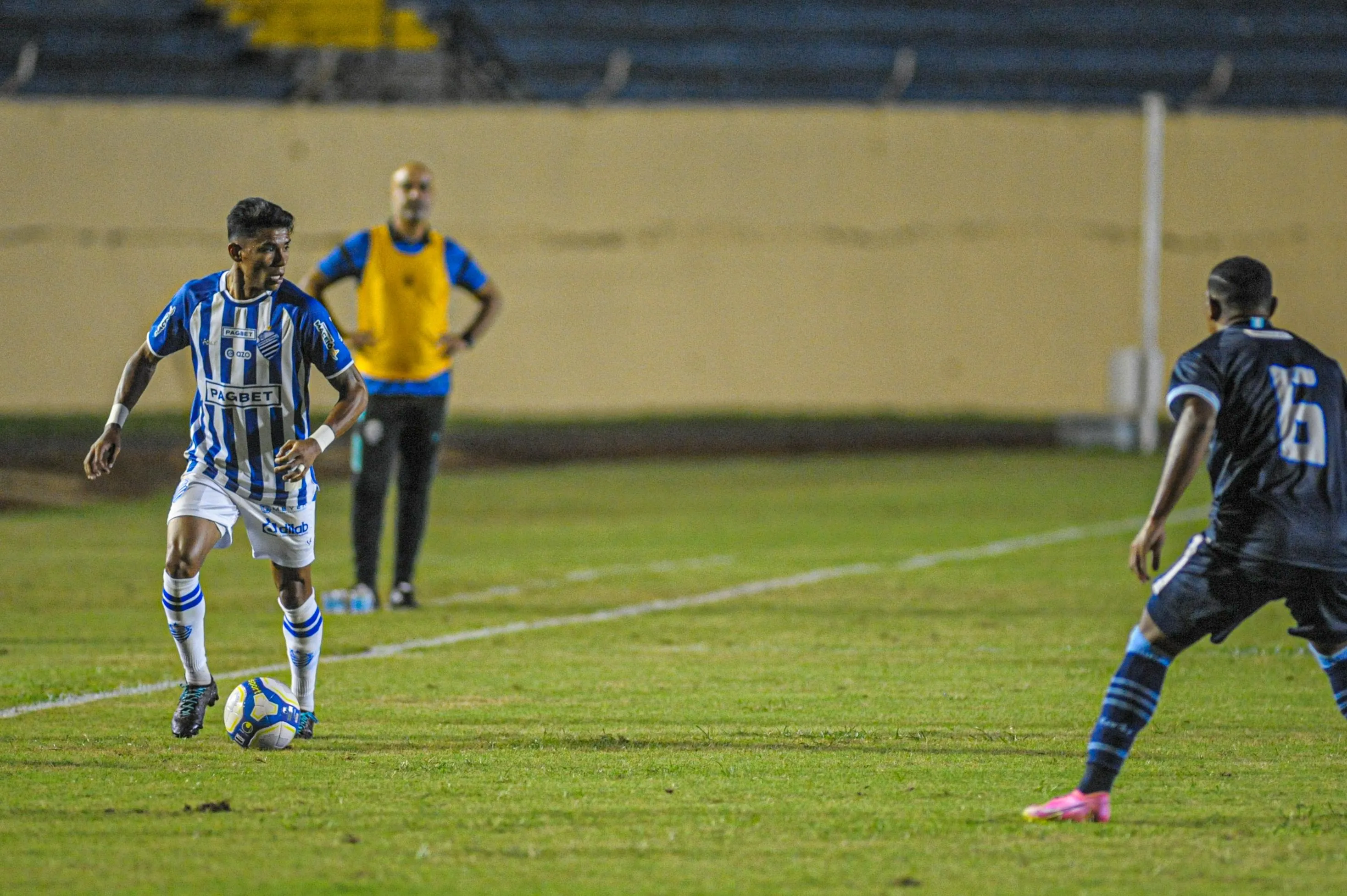 Pelo Brasileiro, CSA faz o segundo o gol sobre o Londrina: 2 a 1; veja no YouTube da Gazeta!