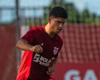 Kevin volta aos treinos e deve ser titular do CRB contra o São Bernardo