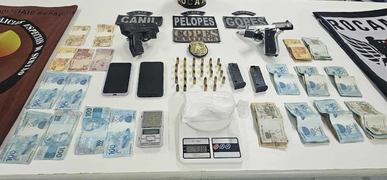 Operação prende suspeito e apreende cocaína, arma e R$ 10 mil 
