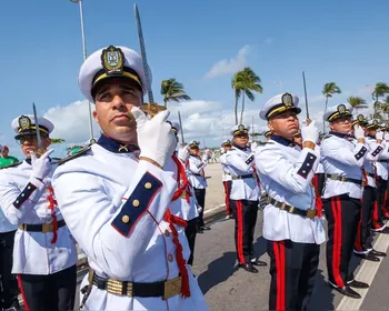 Avenida da Paz recebe tradicional desfile cívico-militar de 7 de Setembro