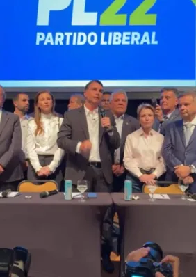 Veja quando Flávio anuncia Alfredo Gaspar como candidato a vice
