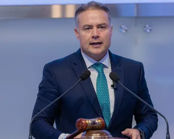 Renan Filho lança “explicômetro” e cobra JHC sobre R$ 97 mi do Iprev
