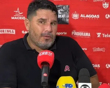 Barroca fala sobre o CRB: "Não adianta ter posse sem fazer gol"