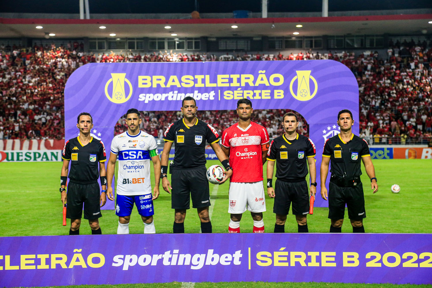 Em jogo sem emoção no Rei Pelé, CRB e CSA ficam no empate: 0 a 0