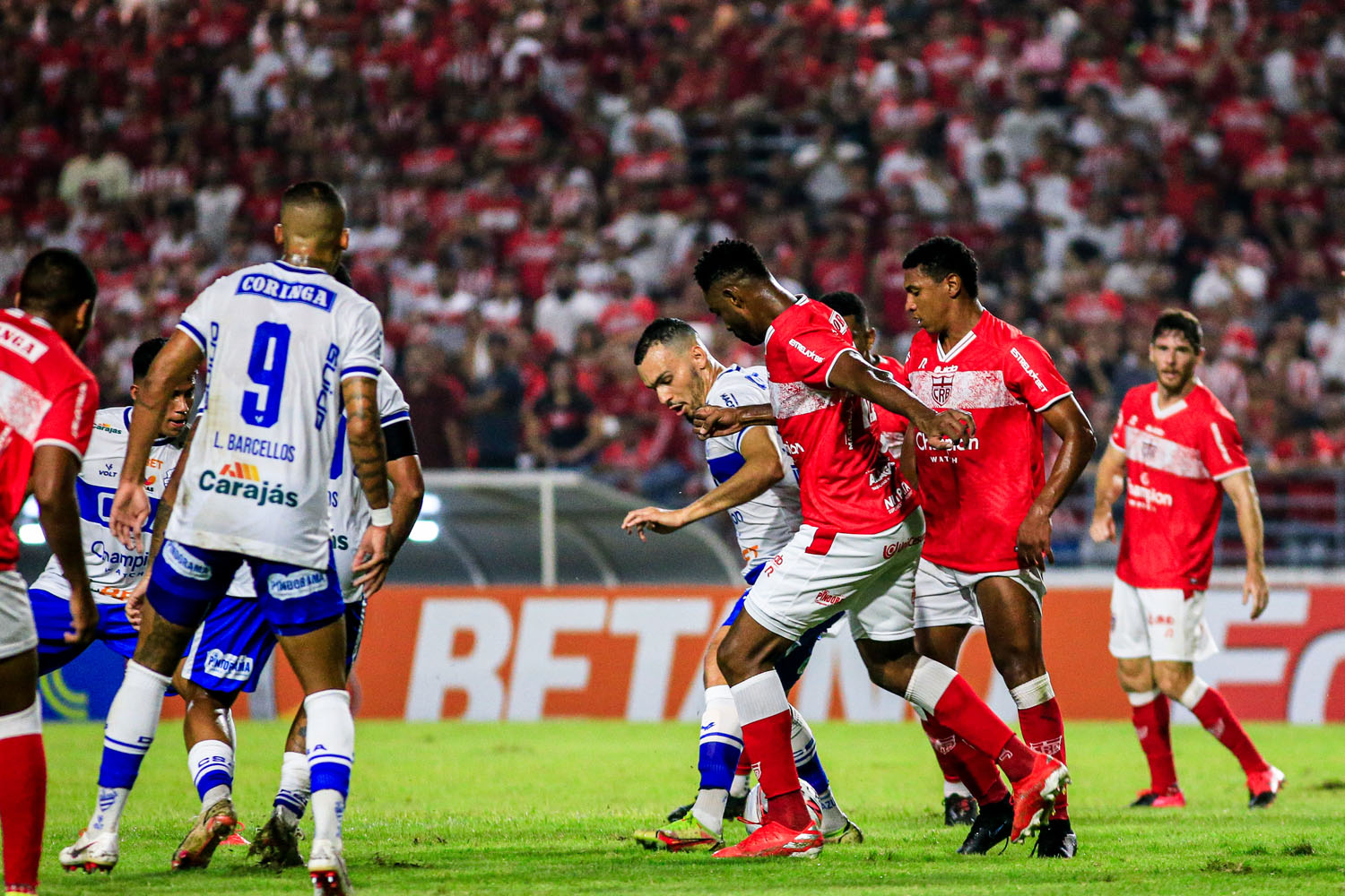 Em jogo sem emoção no Rei Pelé, CRB e CSA ficam no empate: 0 a 0