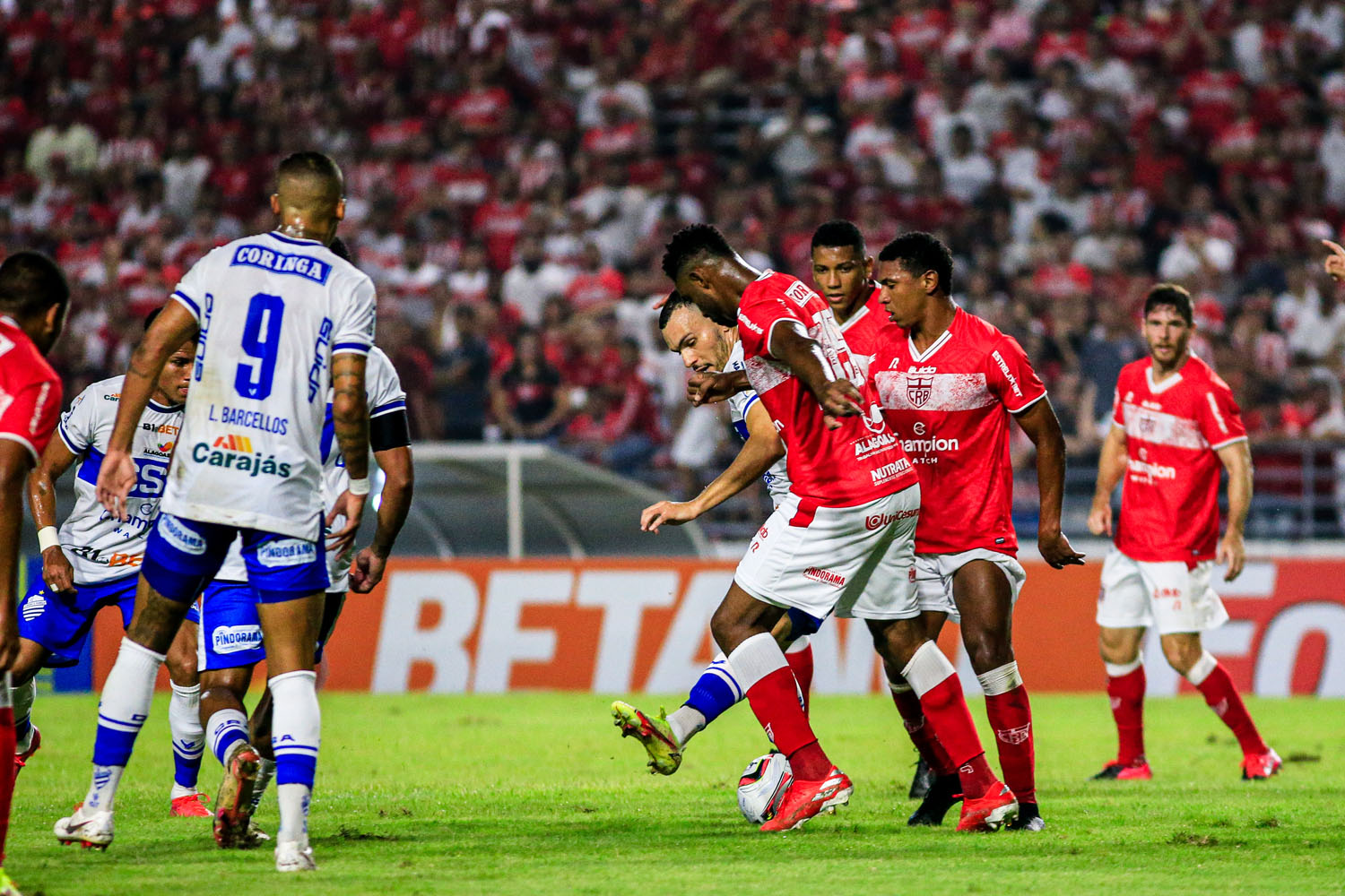 Em jogo sem emoção no Rei Pelé, CRB e CSA ficam no empate: 0 a 0