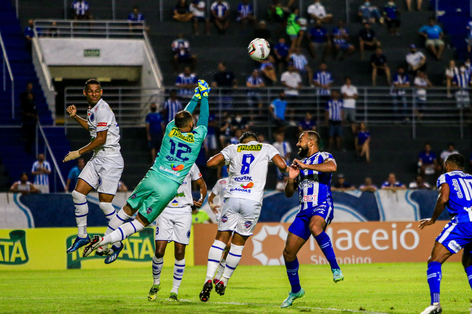 CSA teve certa dificuldade, mas venceu o Cruzeiro