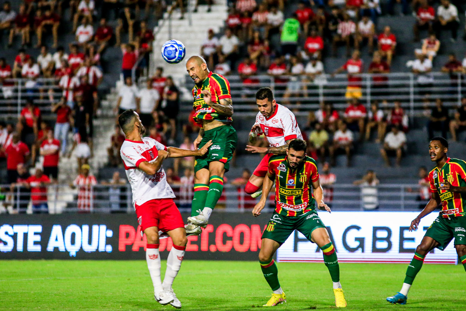 CRB perde pênalti e fica só no empate com o Sampaio, pela Série B: 0x0