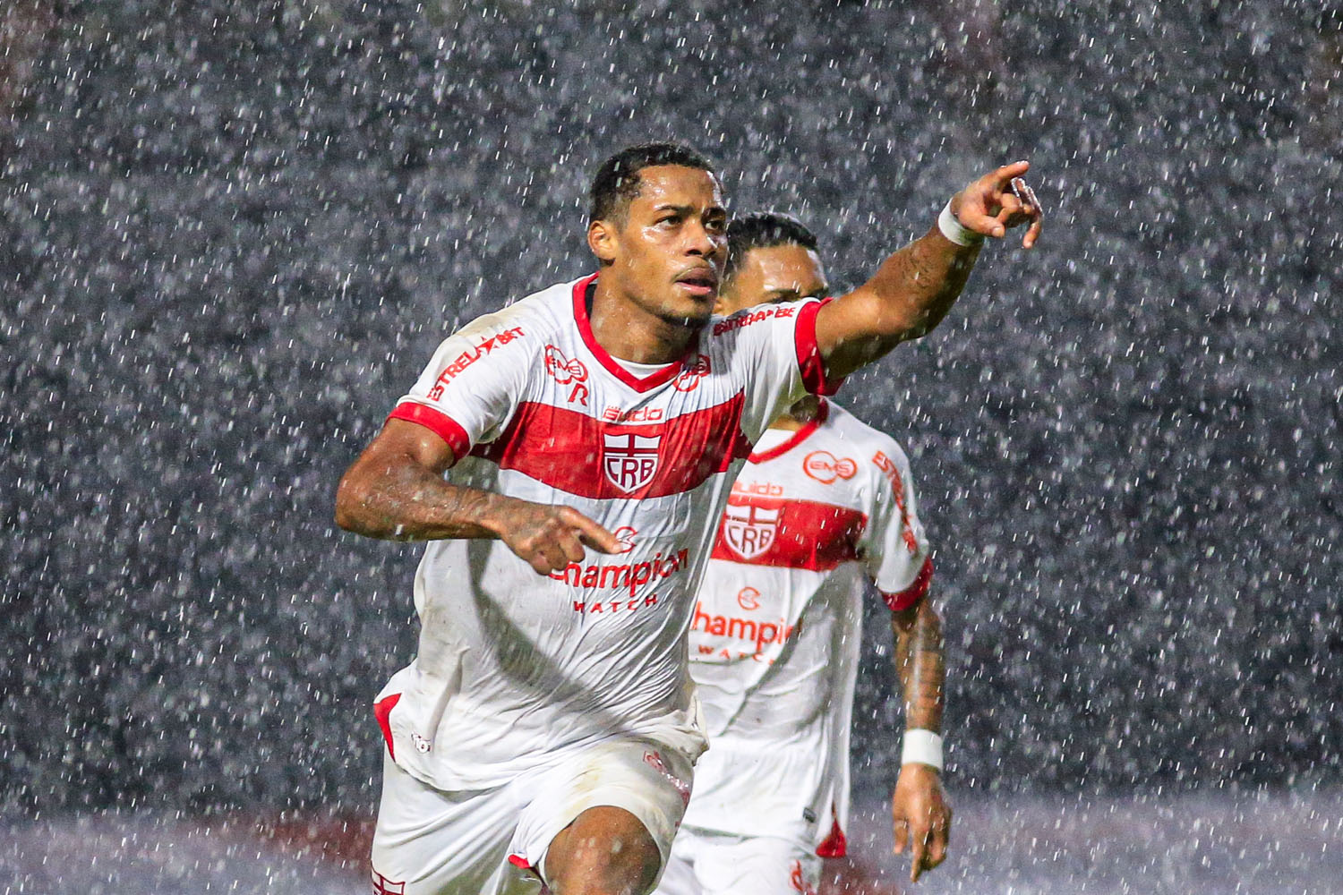 CRB cede empate ao Guarani e perde a chance de se aproximar do G4: 1 a 1