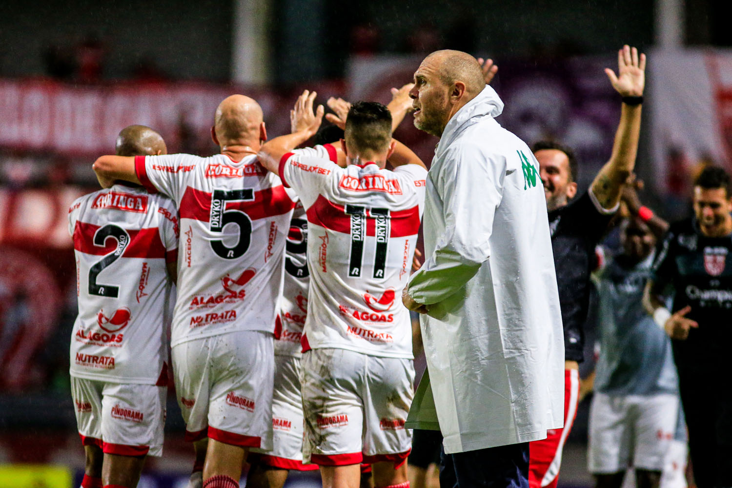 CRB cede empate ao Guarani e perde a chance de se aproximar do G4: 1 a 1