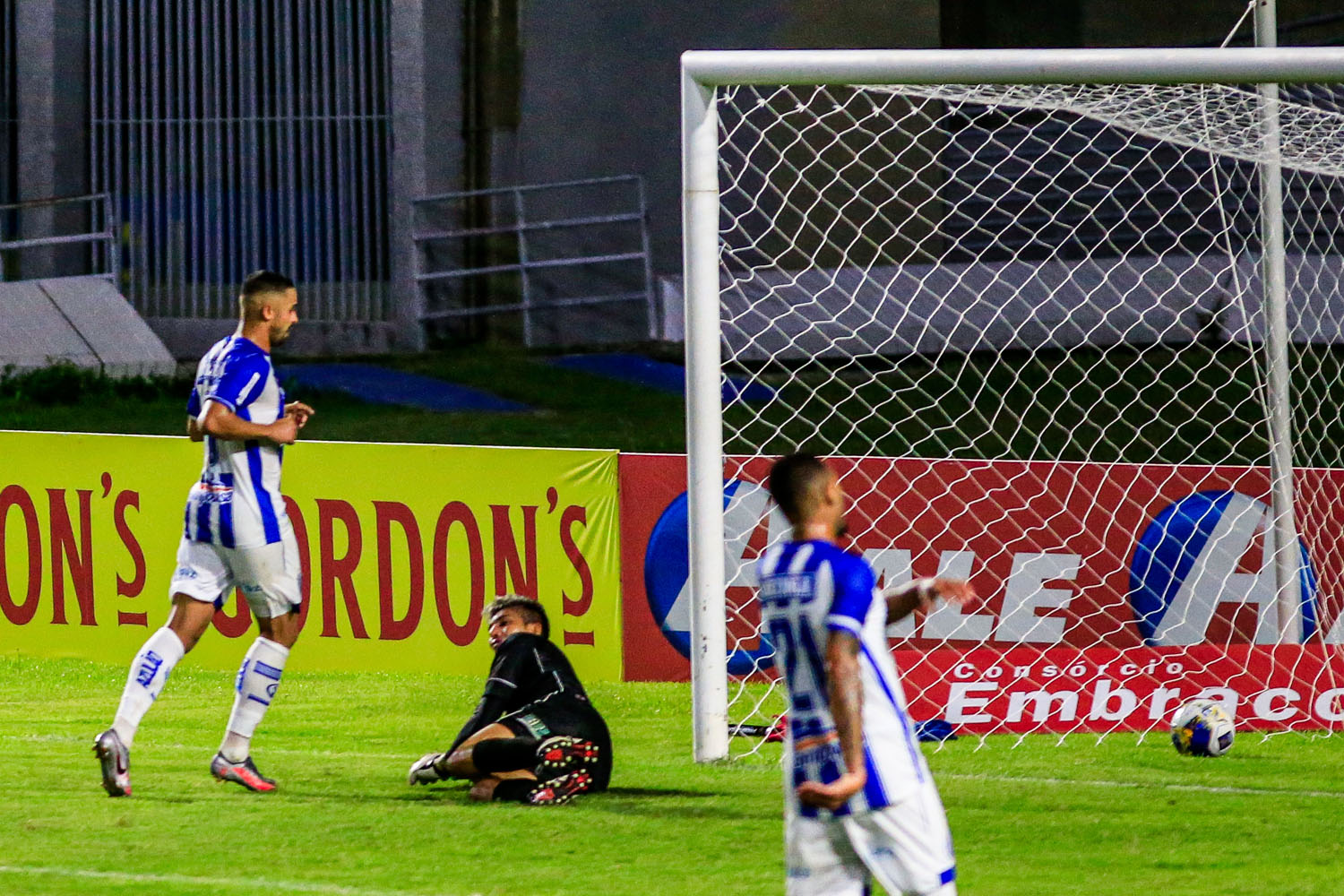 CSA tropeça no Rei Pelé e empata com o 4 de Julho-PI em 2 a 2 pela Copa do Nordeste