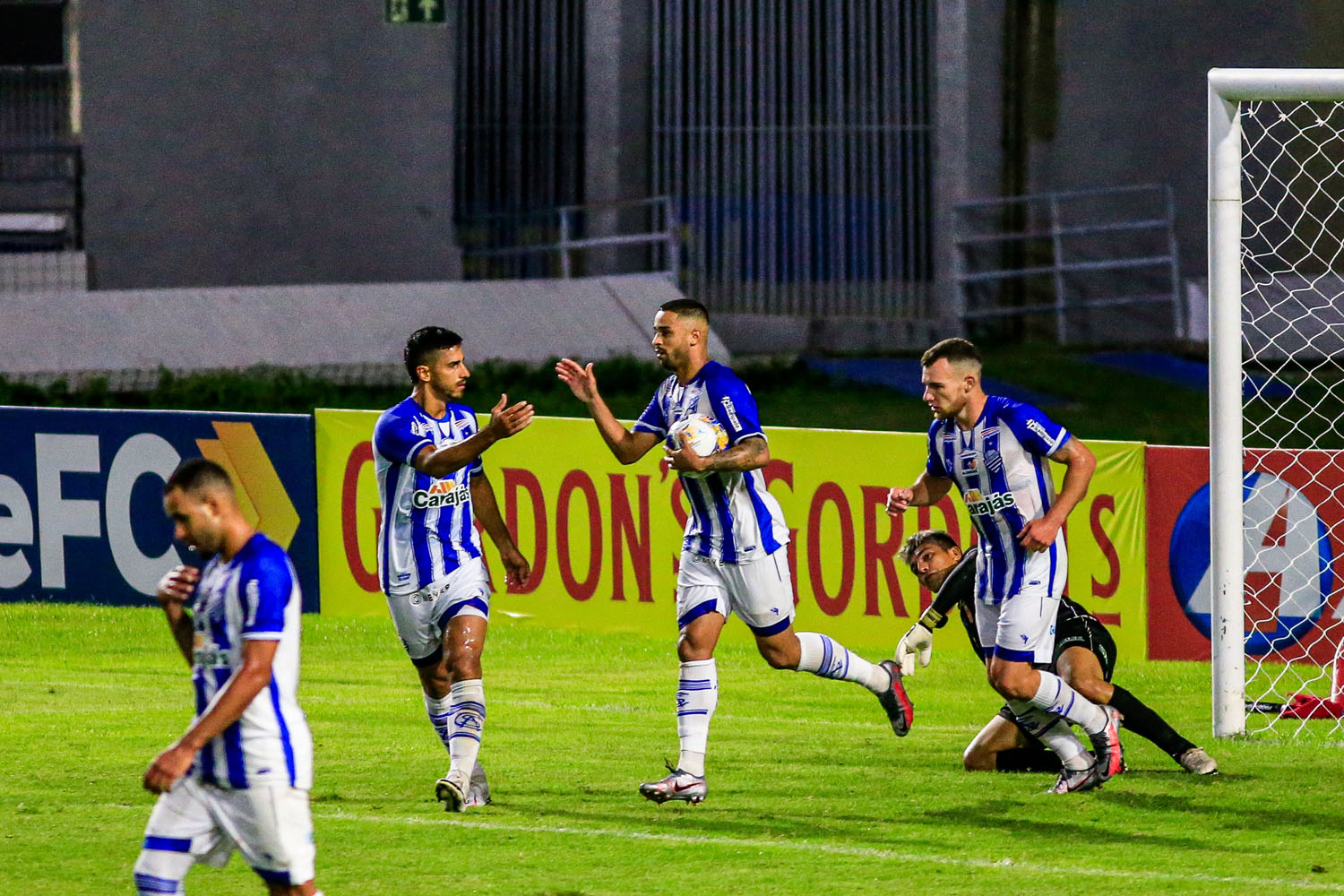 CSA tropeça no Rei Pelé e empata com o 4 de Julho-PI em 2 a 2 pela Copa do Nordeste