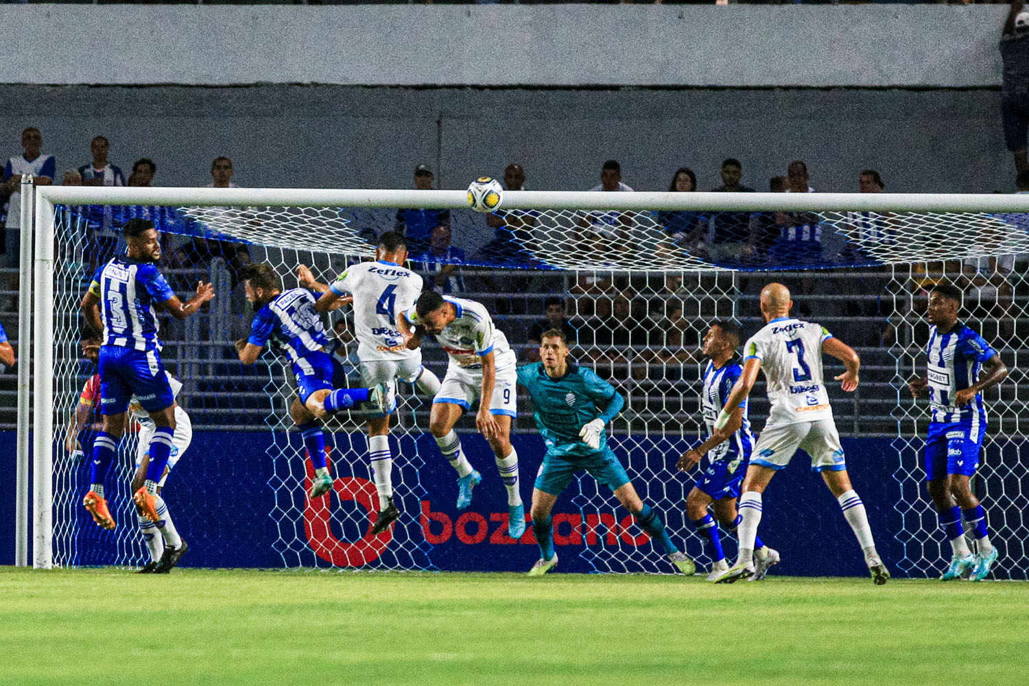 Jogo acabou ficando empatado no tempo regulamentar