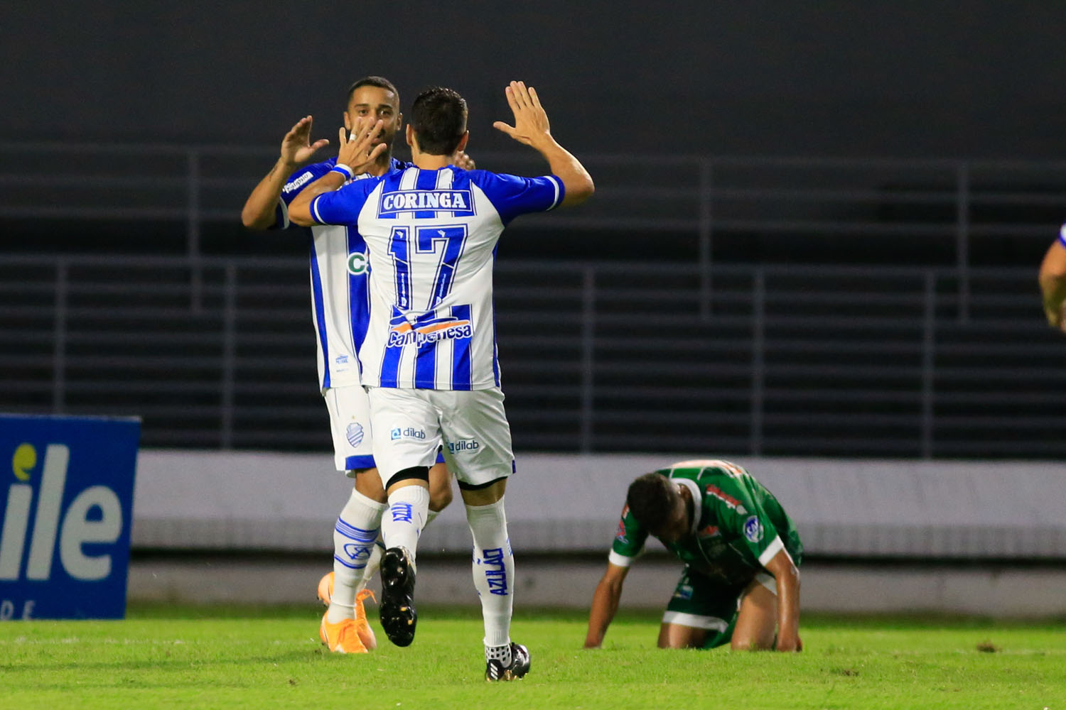 Com três de Bruno Mota, CSA massacra o Coruripe com goleada de 5 a 0 pelo Alagoano