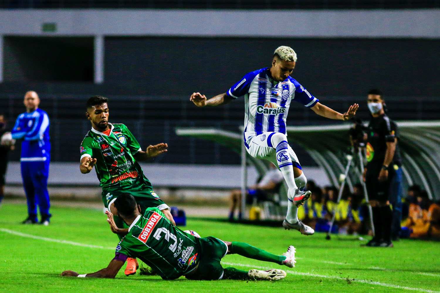 Com três de Bruno Mota, CSA massacra o Coruripe com goleada de 5 a 0 pelo Alagoano