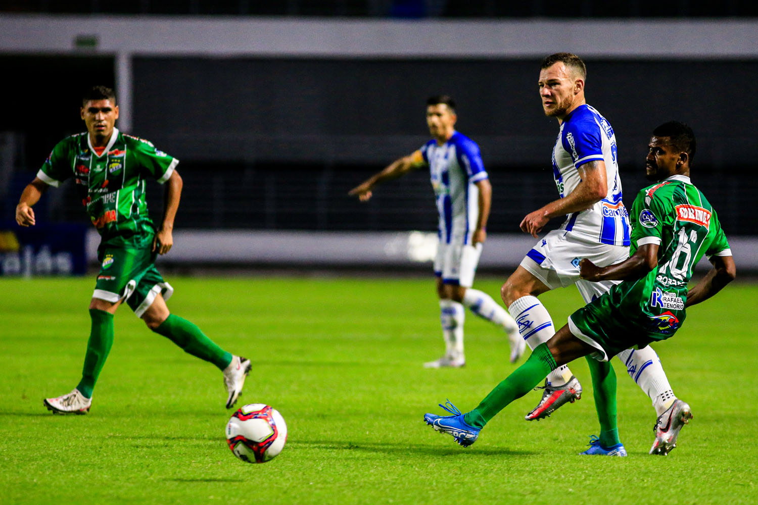Com três de Bruno Mota, CSA massacra o Coruripe com goleada de 5 a 0 pelo Alagoano