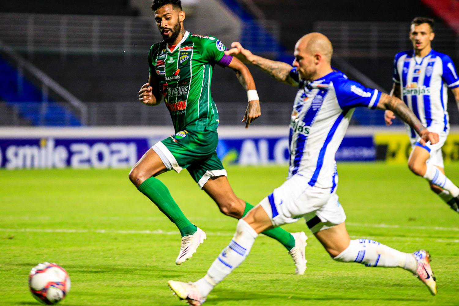Com três de Bruno Mota, CSA massacra o Coruripe com goleada de 5 a 0 pelo Alagoano