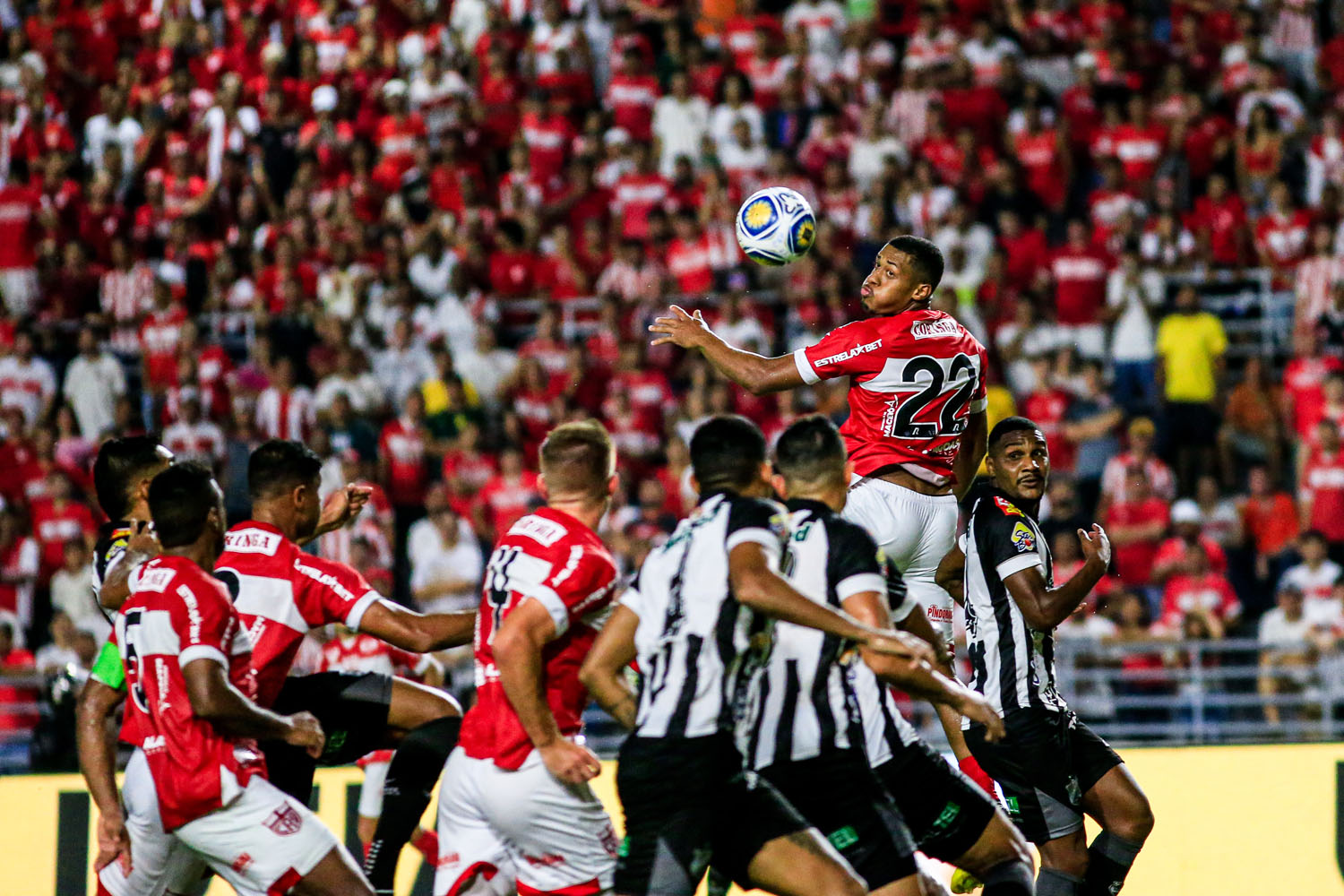 Com gol no fim, CRB vence ABC e encaminha classificação no Nordestão