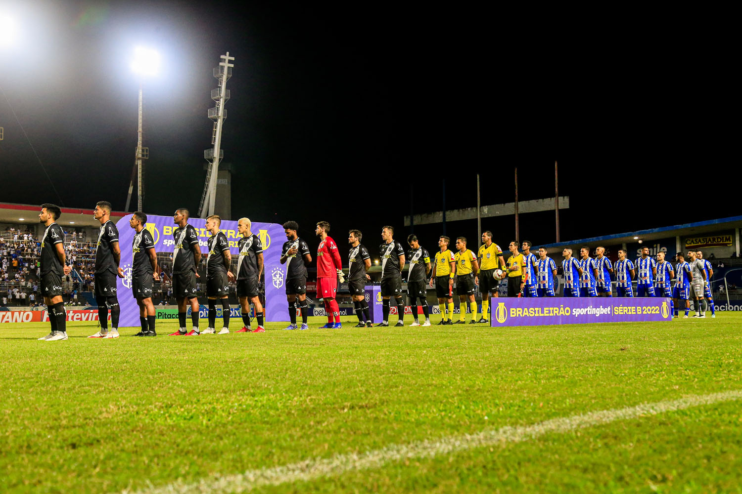 CSA decepciona, perde para a Ponte Preta e desce uma posição na tabela da Série B: 1 a 0