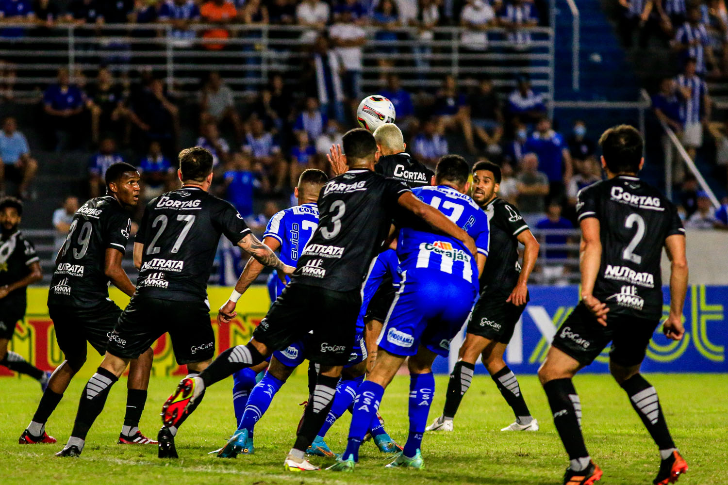 CSA decepciona, perde para a Ponte Preta e desce uma posição na tabela da Série B: 1 a 0