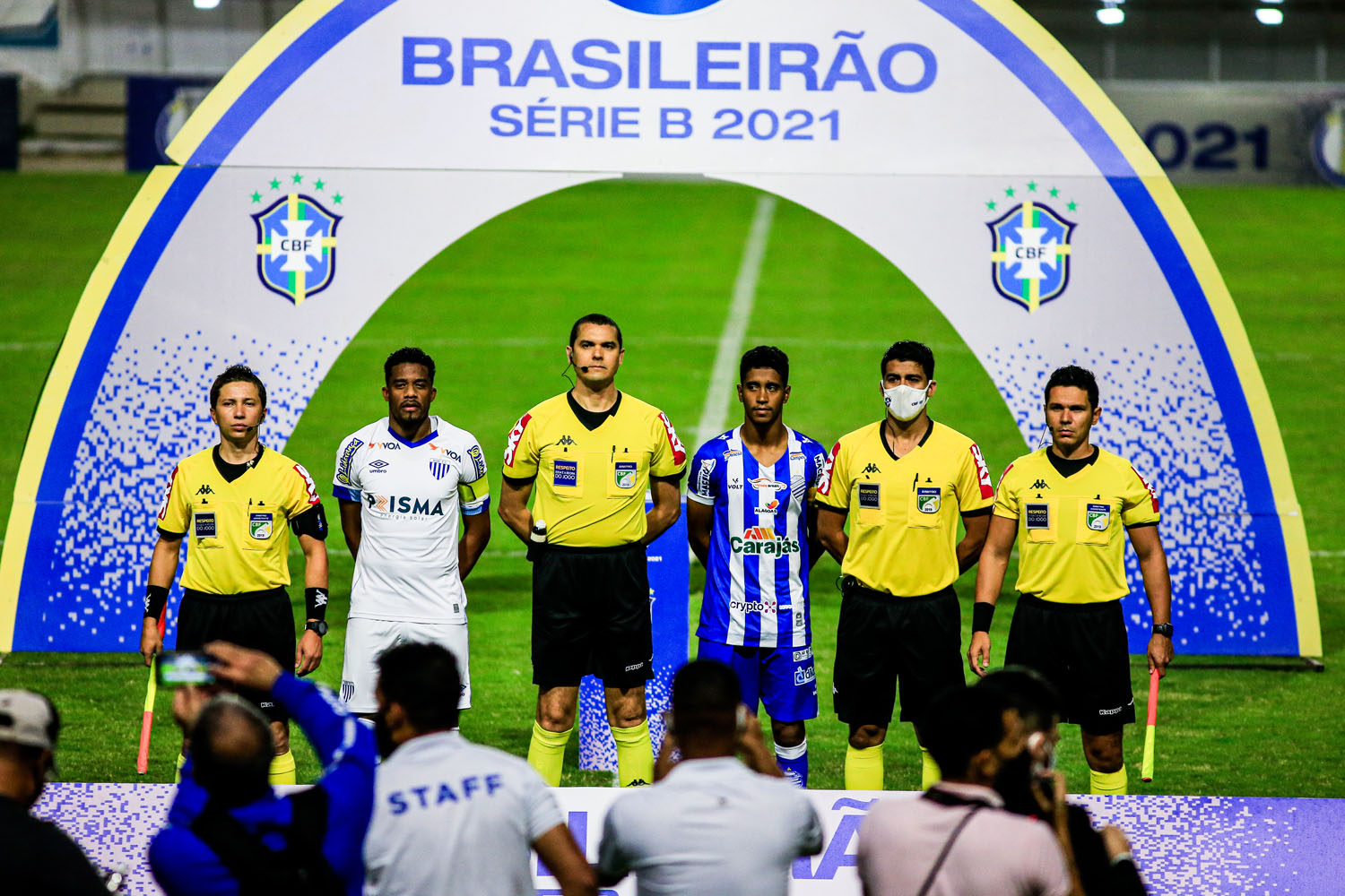 Em jogo fraco no Rei Pelé, CSA não sai do zero a zero com o Avaí, pela 16ª rodada da Série B
