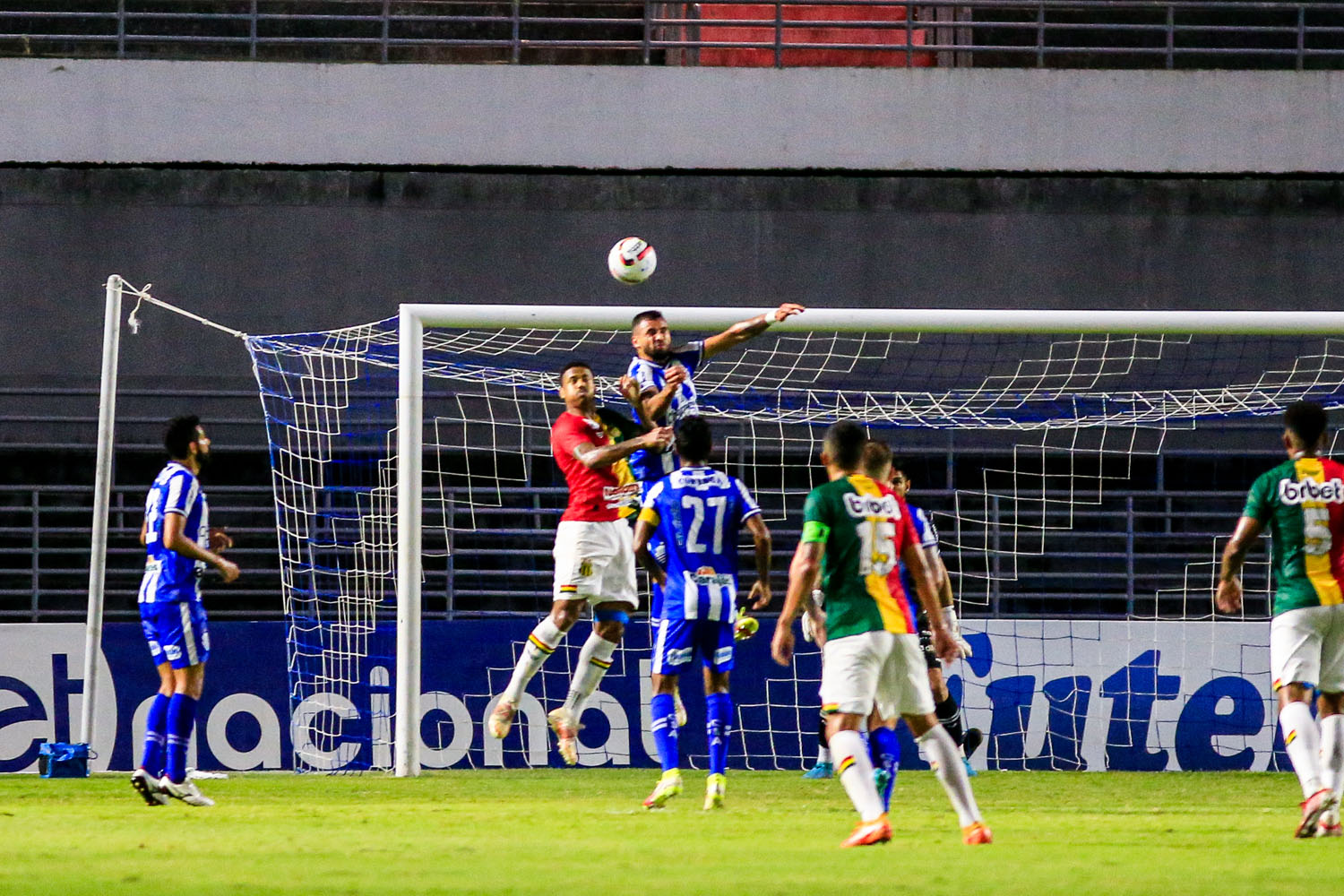 CSA ficou no empate com sabor de derrota com o Sampaio Corrêa