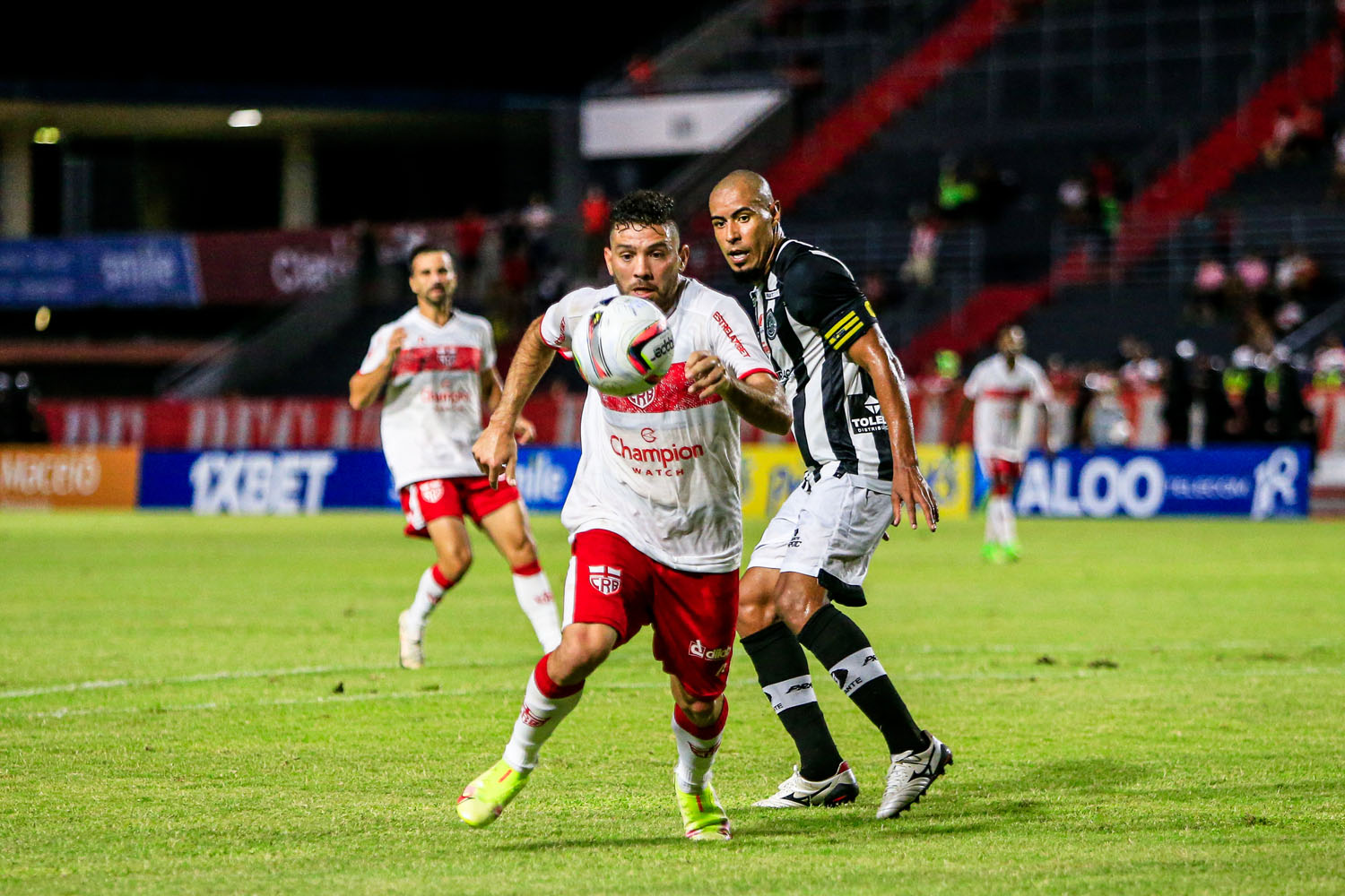 Superior em campo, ASA não toma conhecimento do CRB e vence por 4 a 1, no Rei Pelé