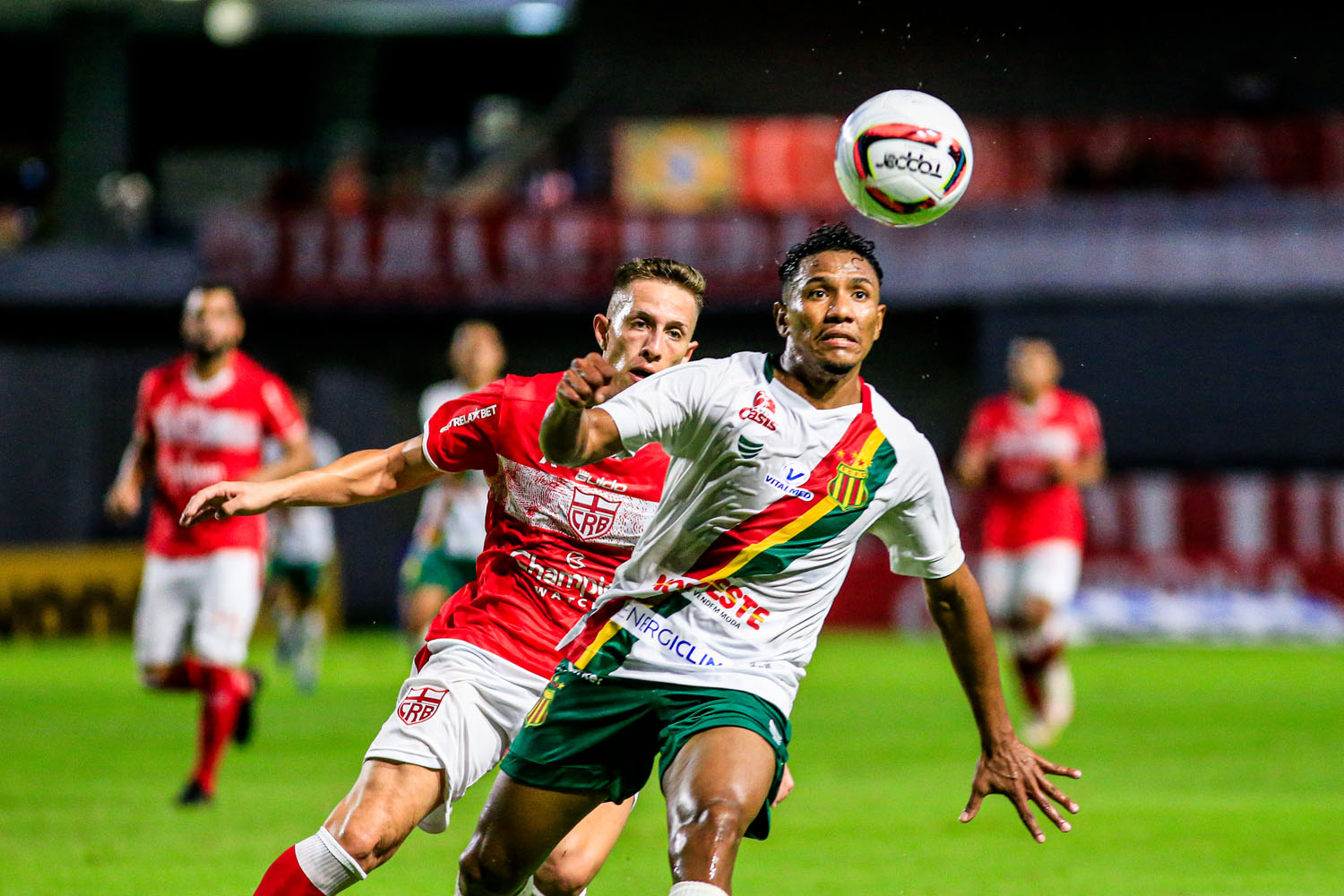 CRB desencanta e com dois golaços vence Sampaio Corrêa, mas segue na lanterna da Série B: 2 a 1