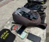 Polícia prende dupla e apreende 16 celulares na Feira do Rato imagem