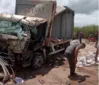 VÍDEO: Condutor fica ferido após capotamento de caminhão na BR-101, em São Miguel dos Campos imagem