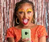 Como proteger seu celular no Carnaval: confira dicas de segurança imagem