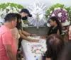 Corpo de motorista de aplicativo encontrada morta no Benedito Bentes é sepultado no Parque das Flores imagem