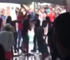 Vídeo mostra momento de atentado que deixou um morto e dois feridos em salão de festas em Maceió imagem