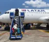 Justiça condena companhia aérea a indenizar passageiro de Maceió que teve voo alterado imagem