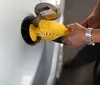 Volta de imposto fará gasolina subir R$ 0,69 nos postos do DF imagem
