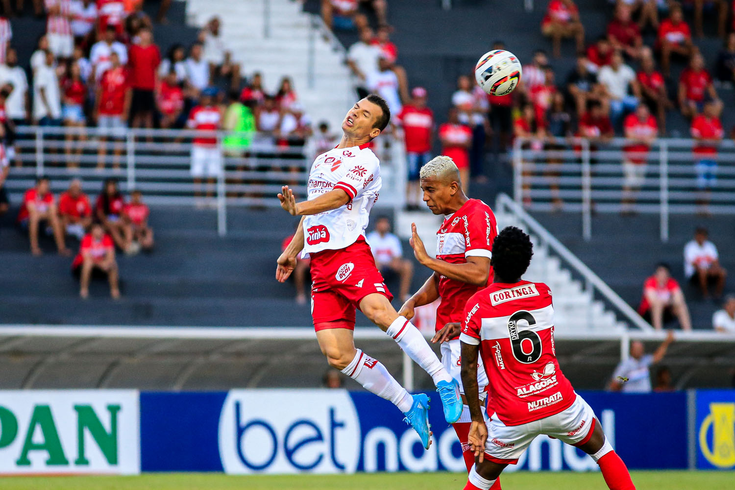 Com gol de Anselmo Ramon, CRB vence Vila Nova e deixa o Z4 da Série B: 1 a 0