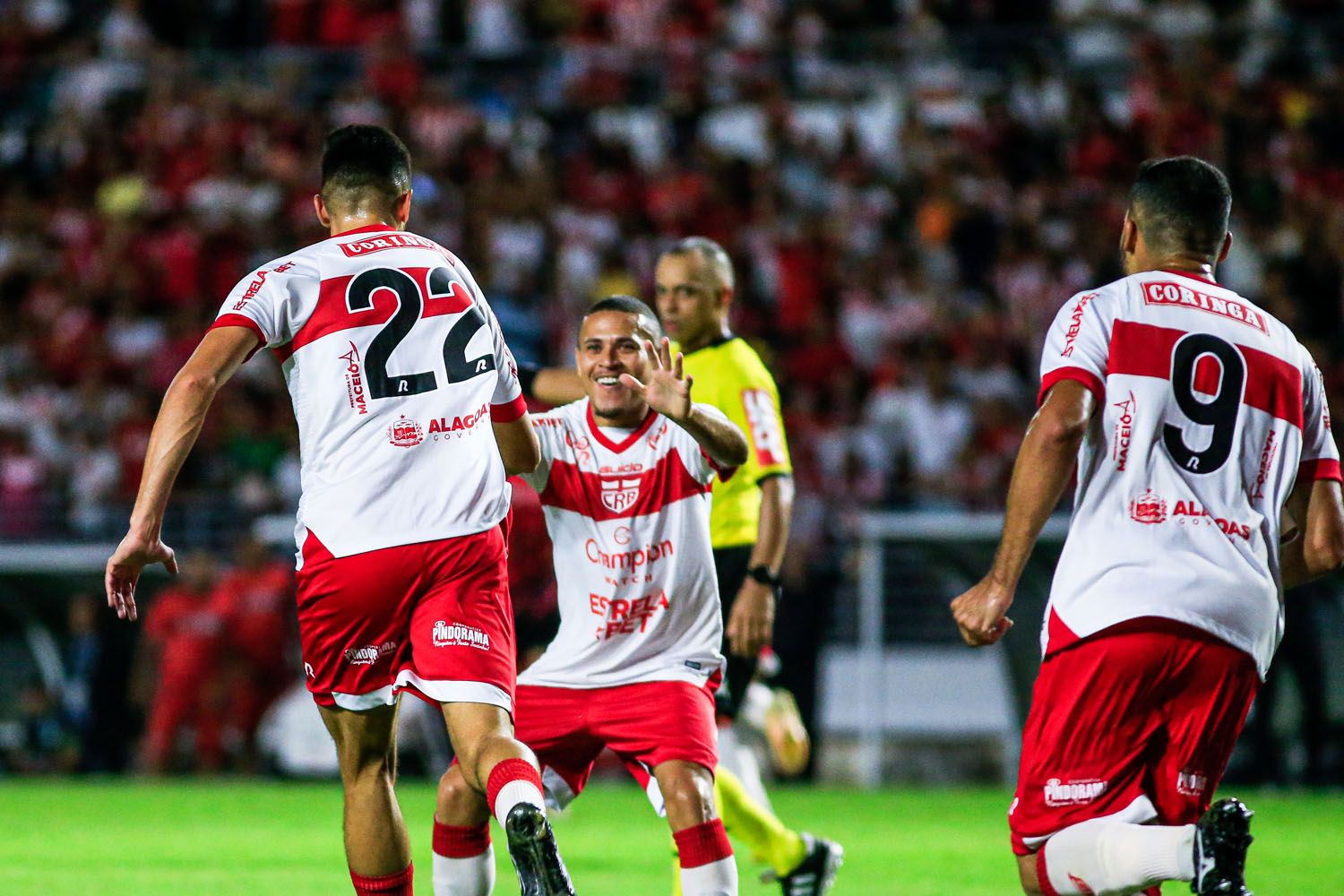 CRB vence Athletico e larga em vantagem na 3ª fase da Copa do Brasil