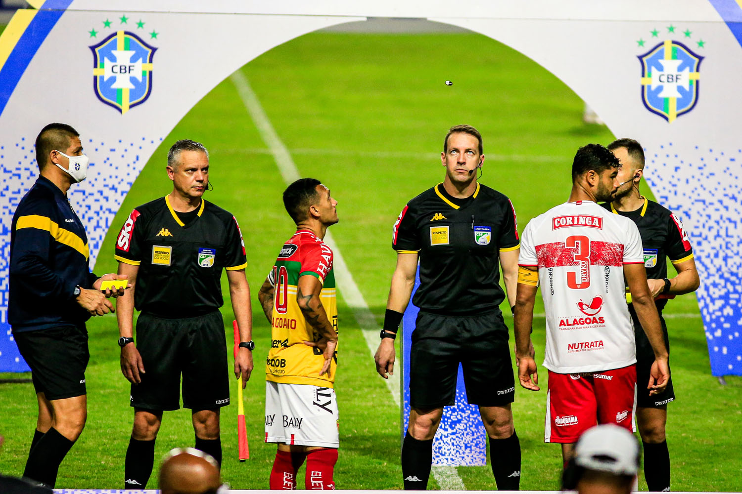 CRB atropela o Brusque e chega à vice-liderança da Série B: 3 a 0