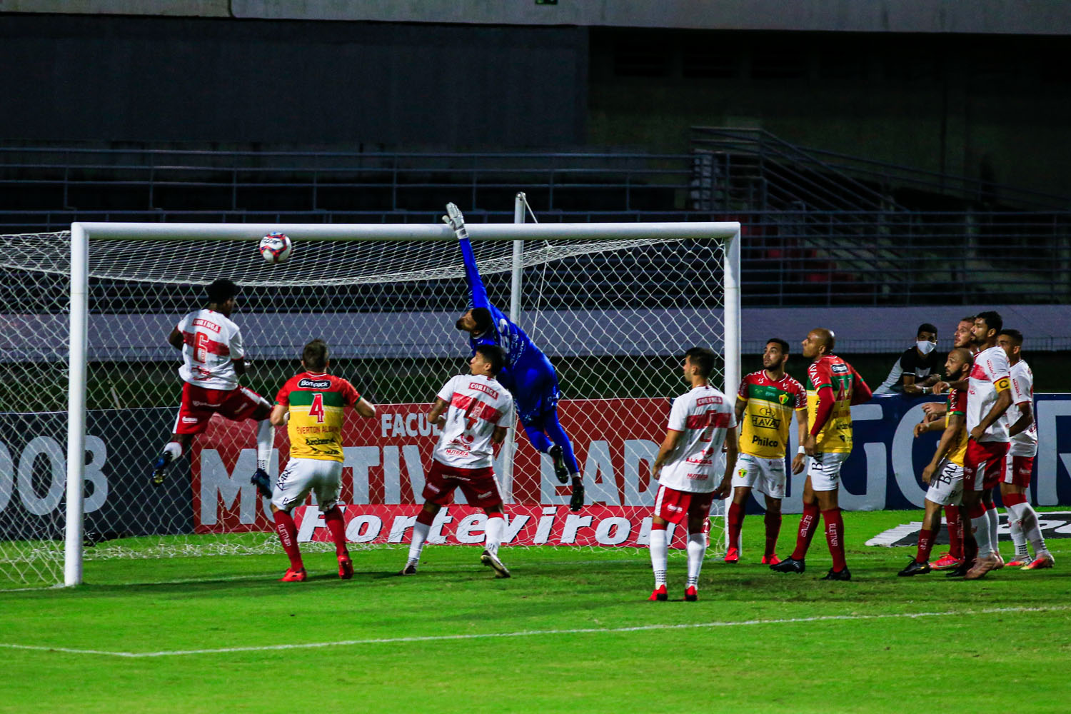 CRB atropela o Brusque e chega à vice-liderança da Série B: 3 a 0