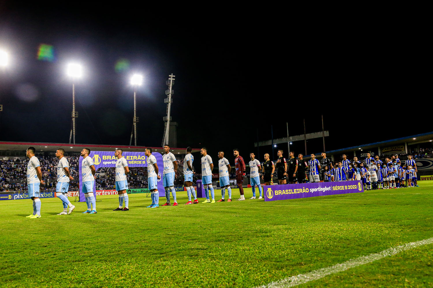 Em noite desastrosa, CSA perde para o Londrina e se aproxima do rebaixamento: 1 a 0