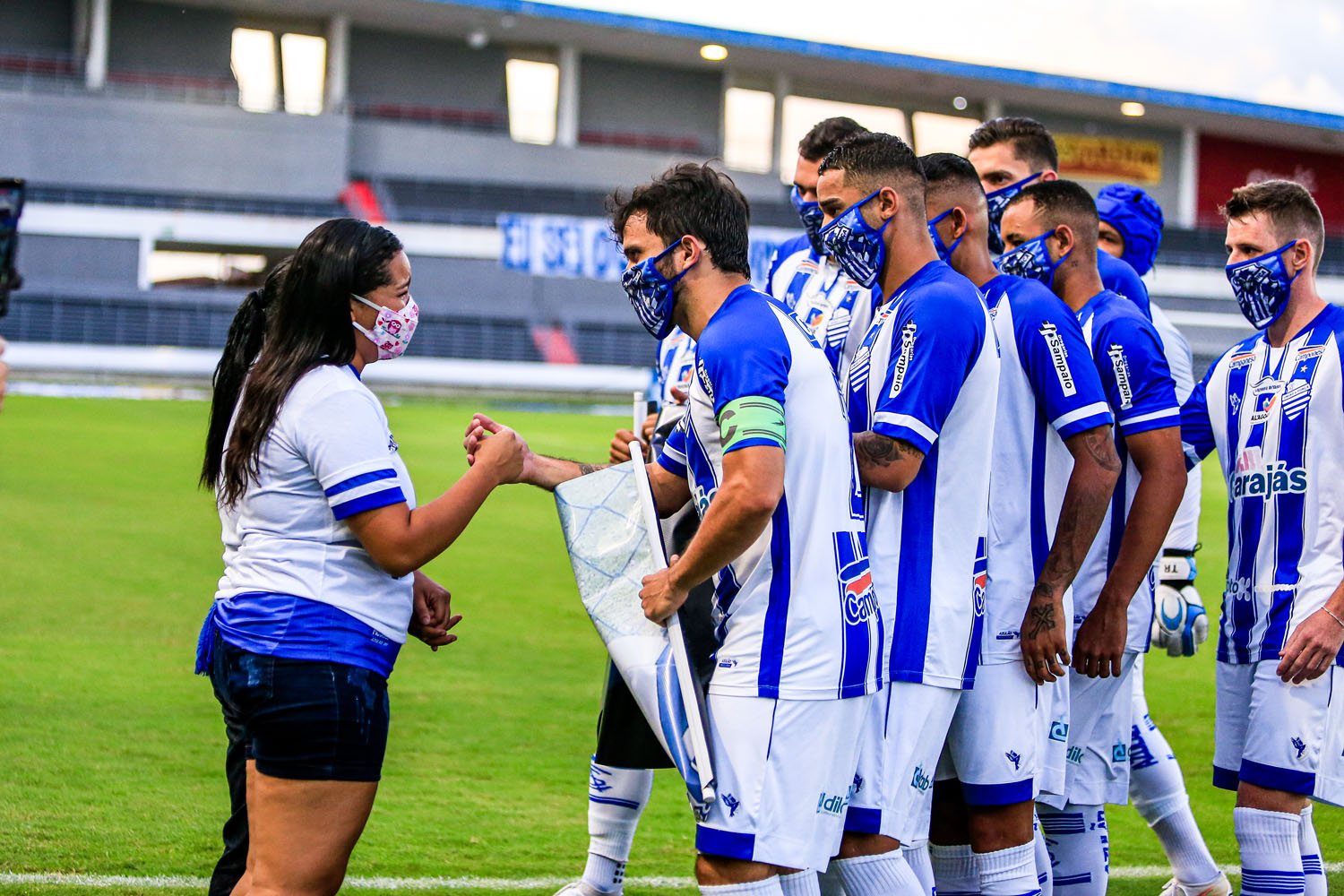 Em jogo parelho, CSA e CRB empatam sem gols na primeira partida da final do Alagoano