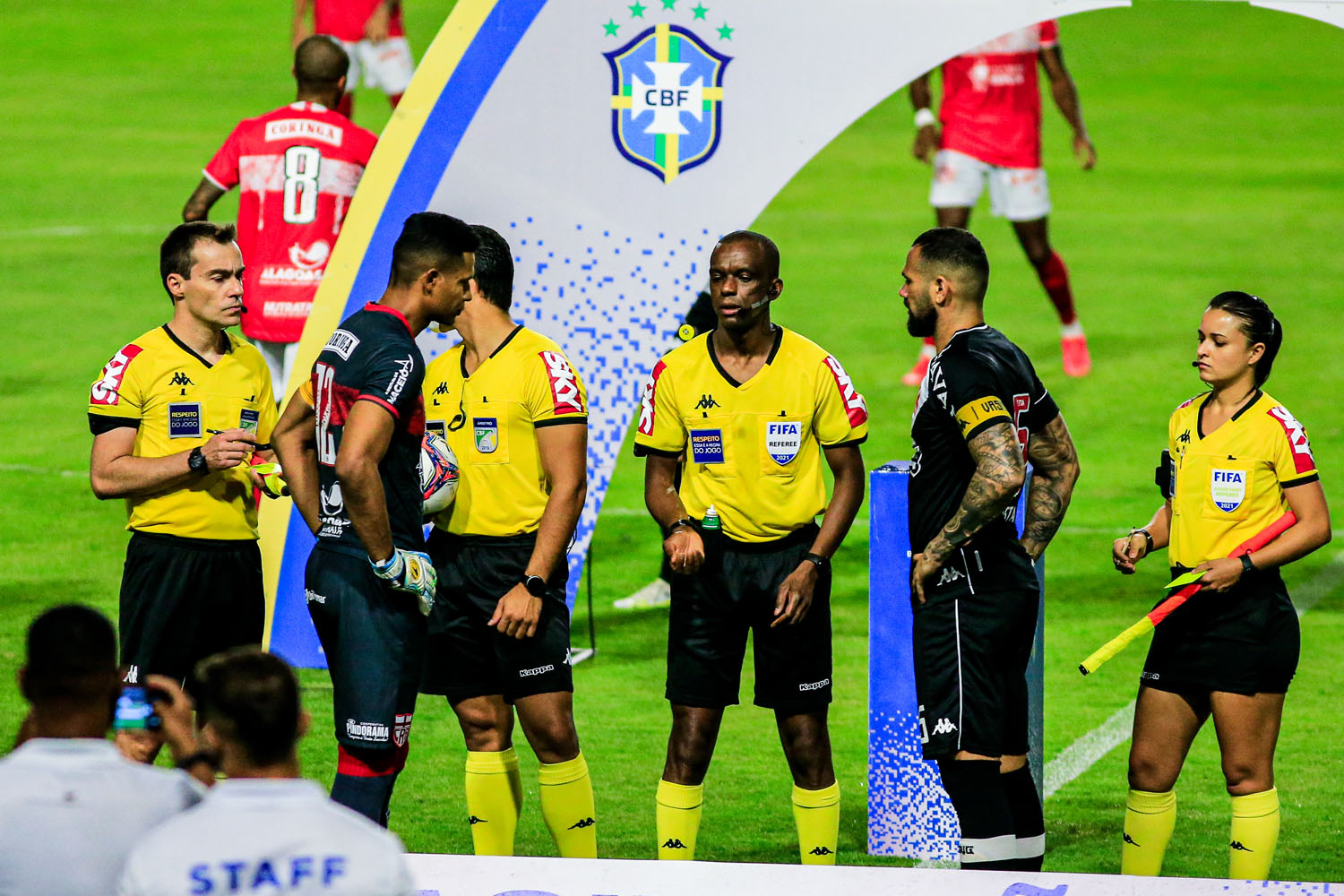 CRB ressurge nos minutos finais e consegue empate de 1 a 1 contra o Vasco