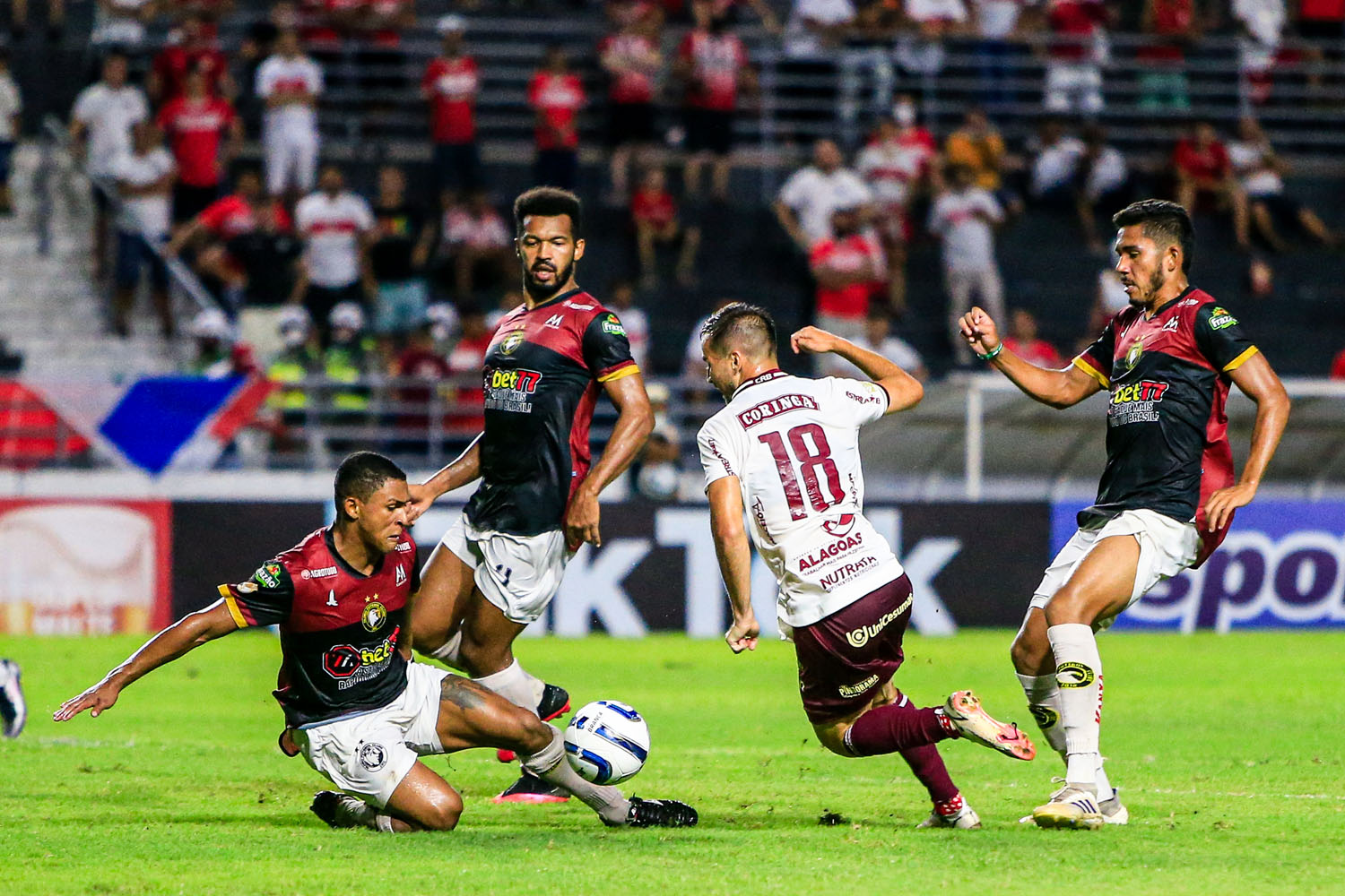 Galo voltou a vencer pela Copa do Nordeste e quer sequência positiva