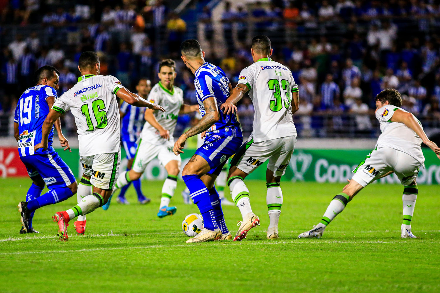 CSA faz péssima partida e assiste ao América-MG abrir vantagem de 3 a 0 na Copa do Brasil